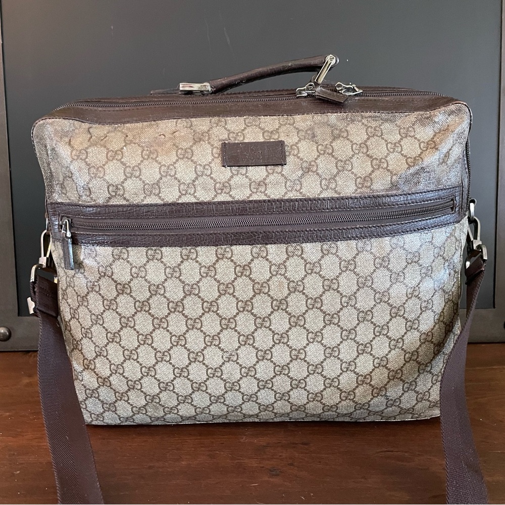 100% authentic vintage gucci travel bag very large